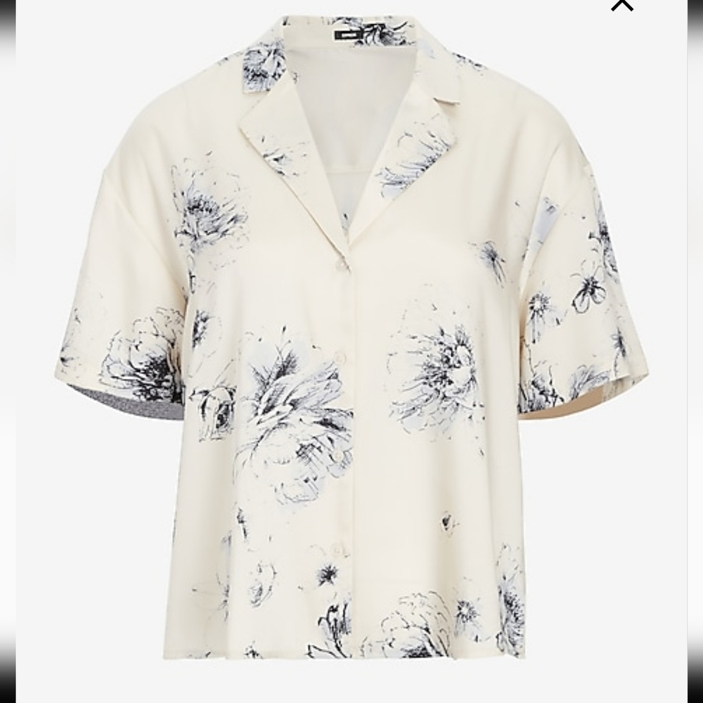Express Floral Short Sleeve Button Up Boxy Shirt - Picture 3 of 7